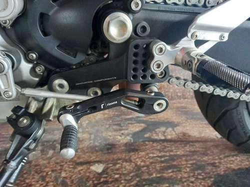 Ducati Monster 696 2010
