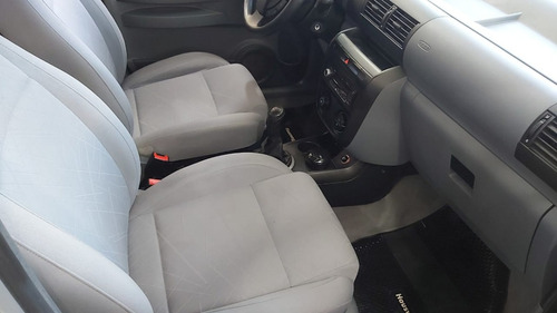 Volkswagen Suran Confortline 1.6