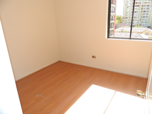 Llano Subercaseaux / Metro El Llano / 3d 2b 1bx Terraza