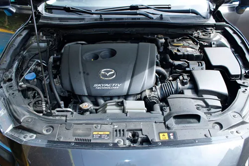 Mazda 3 2.0 Touring