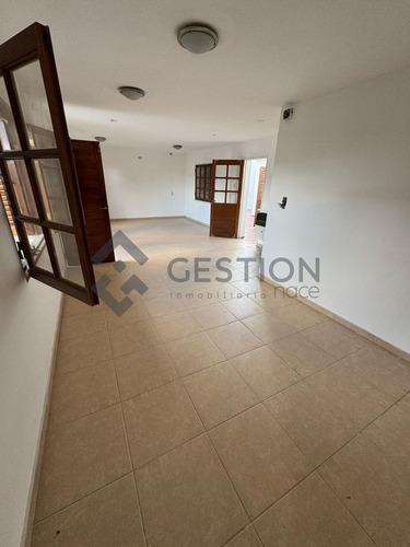 Casa En Venta En La Calera - Opciónal Se Vende Galpón