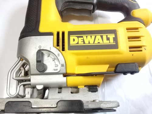 Sierra Caladora Dewalt Modelo Dw300ar