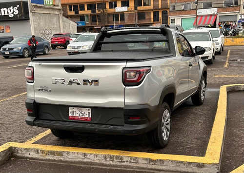 RAM 700 1.3 Slt Reg Cab Fwd