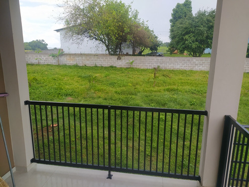 Sítio Com Casa Nova, Com Dois Pavimentos, Aproximadamen300m2