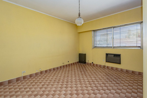 Venta Casa 5 Ambientes En Moron Norte