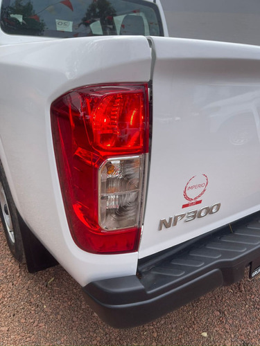 Nissan NP300 2.5 SE Paq Seguridad Mt