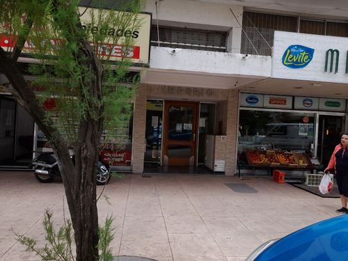 Imagen 2 de 18 de Venta 2 Ambientes Frente A Metros Del Mar. Miramar