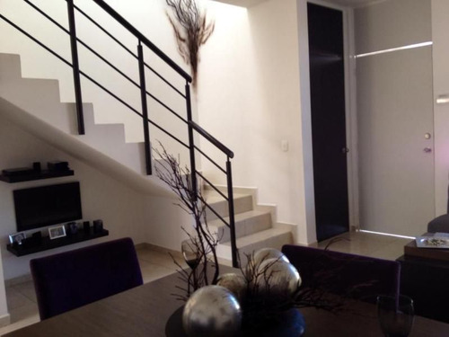 Casa A Solo 1,millón 600 Mil En Silao, Infonavit, Isseg, Bancario