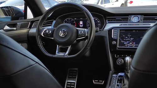 Volkswagen Passat R-line 2.0t Dgs Increible Auto