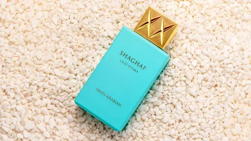 Perfume Shaghaf Oud Tonka da Arábia Suíça 5ml. Volume da unidade