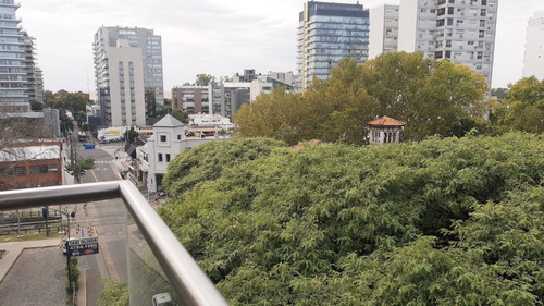 Semipiso 2 Amb. Con Cochera Cubierta En Zona Isla De Olivos- Muy Luminoso.