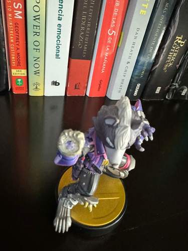 Amiibo Wolf Smash Bros (roto)