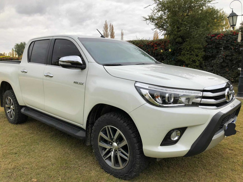 Toyota Hilux 2.8 Cd Srx 177cv 4x4 At 2016