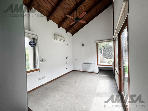 Casa En Venta En San Marino - Funes Hills - 3 Dormitorios