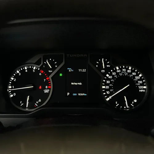 Toyota Tundra Sr5 CrewMax B2+