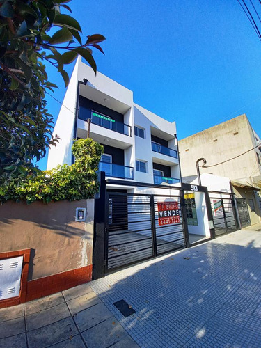 Departamento De 2 Ambientes En Venta Frente Con Balcon A Estrenar - Lomas Del Mirador