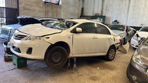 Toyota Corolla Xli 1,8i N 4p Volcado No Chocado Funcionando