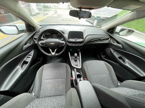 Imagen 11 de 15 de Chevrolet Onix 2021 4p Lt L3/1.0/t Aut (d)