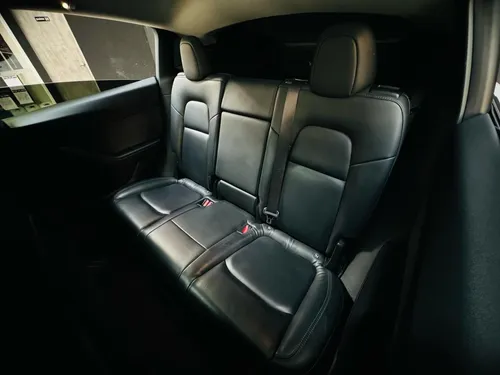 Tesla Model Y Manejo Autonomo 2020