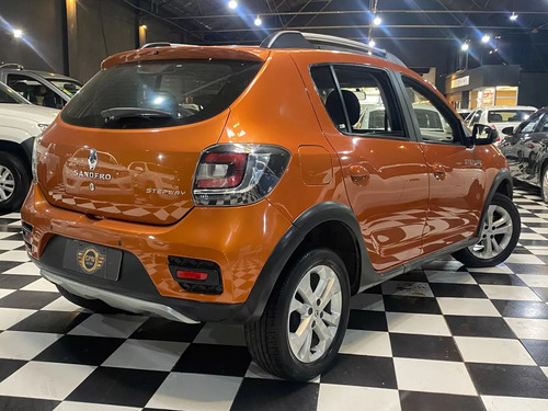 Renault Sandero Stepway 1.6 Privilege 105cv
