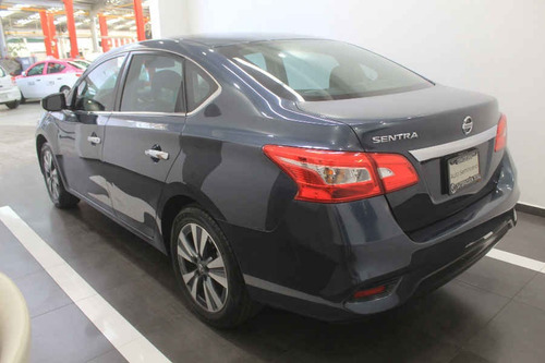 Imagen 4 de 15 de Nissan Sentra 2018 4p Exclusive L4/1.8 Aut Nave