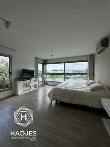 Casa En Venta, Nuevo Quilmes Moderna Con Piscina A La Laguna