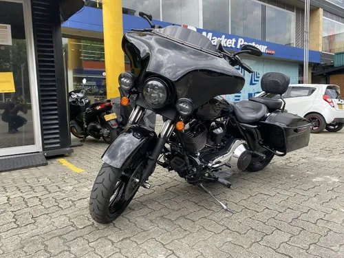 Harley Davidson 1966 Stree Glite 2006