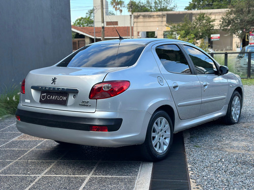 Peugeot 207 2.0 Sedan Xt Hdi