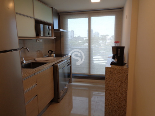 Alexander Boulevard, 2 Dormitorios Alquiler Y Venta- Ref: 3344