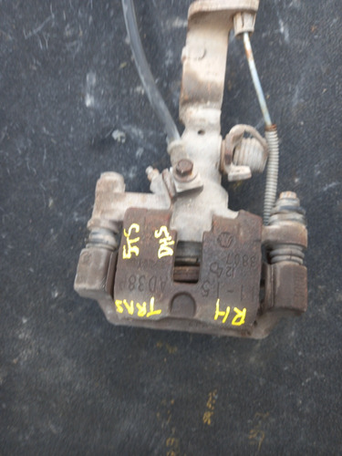 Caliper Trasero Derecho Para Cadillac Dhs Sts En Buen Estado