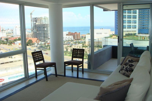 Departamento - Playa Mansa