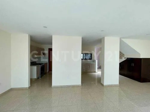 Casa En Venta En Britania La Calera, Puebla.