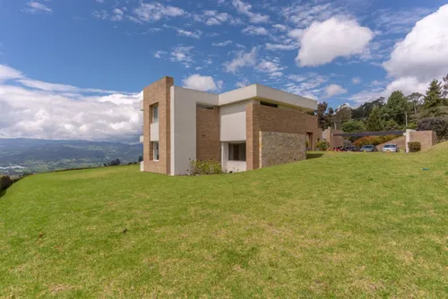 Casa En Venta En Vereda Yerbabuena. Cod V4583