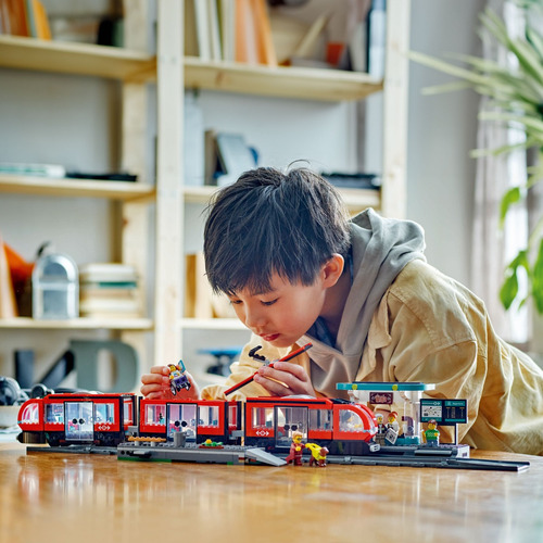 Lego® City Tranvía Y Estación Del Centro Juguete 60423 811 City Trains