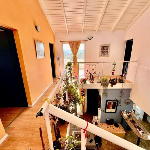 Casa En Venta 2 Dormitorios, Pileta, Mas Departamento. B° Villa Del Lago