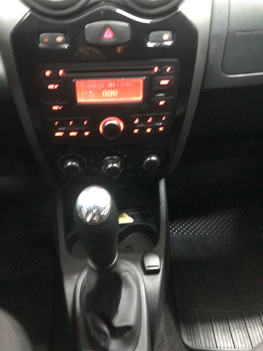 Renault Logan 1.6 Expression Hi-power 4p
