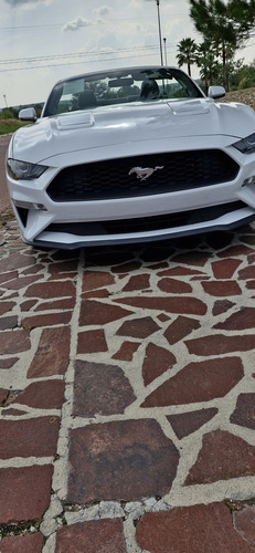 Mustang Convertible Impecable Edicion Especial