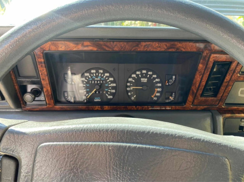 Imagem 9 de 15 de Chrysler Le Baron 1989 Conversível