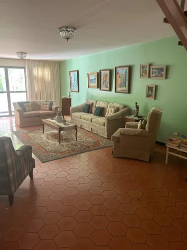 Venta Casa Cafetal Calle Ciega