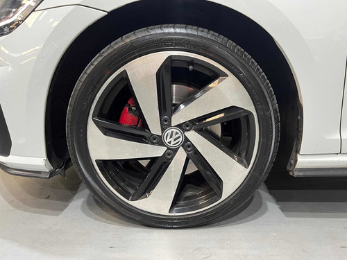 Imagen 16 de 20 de Volkswagen Golf 2018 2.0 Gti Tsi App Connect