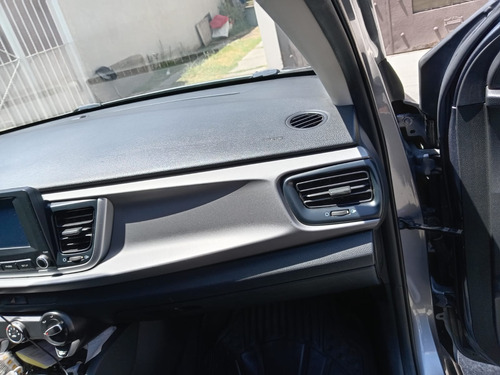 Kia Rio 1.6 Lx Hatchback Mt