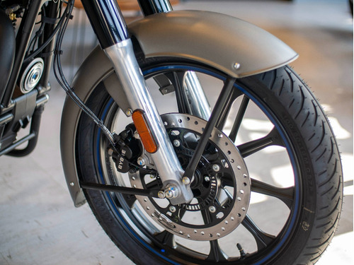 Imagen 17 de 25 de Royal Enfield Classic 350 Gunmetal Grey Reserva