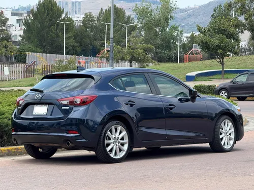 Mazda 3 Hatchback Grand Touring