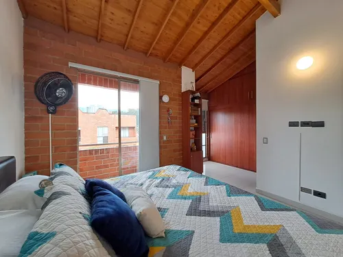 Casa En Venta En La Mota. Cod V17206
