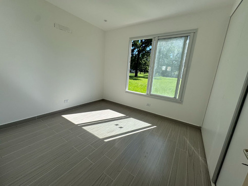 Venta Casa 4 Ambientes A Estrenar Barrio Privado Pinares / Exaltación De La Cruz