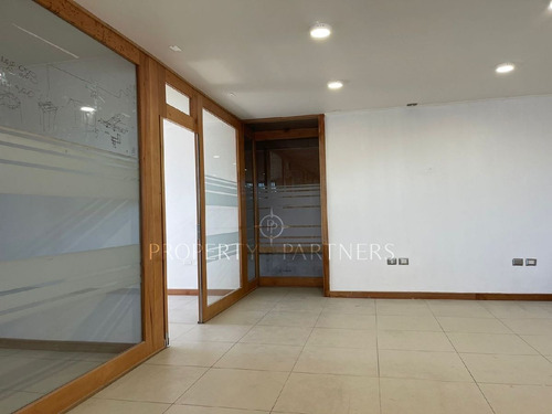 Imagen 5 de 9 de Oficina Con Galpón En Concepción