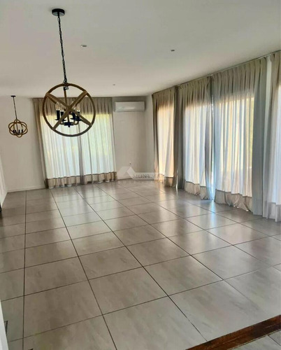 Alquiler Casa 3 Dormitorios Barrio Privado Mirador De La Tahona Ruta Interbalnearia Km 23,5 Piscina!