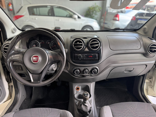 Fiat Palio 1.4 Attractive Flex 5p