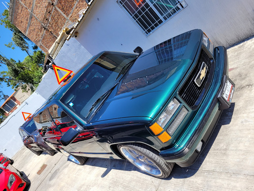 Chevrolet Silverado Pickup 2500 Custom 4vel Aa Mt