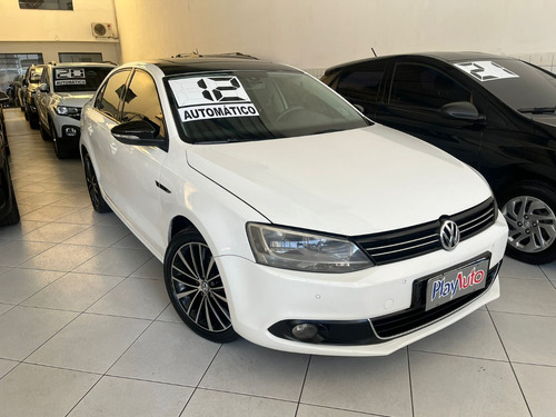 Volkswagen Jetta 2.0 Comfortline Flex 4p Automática